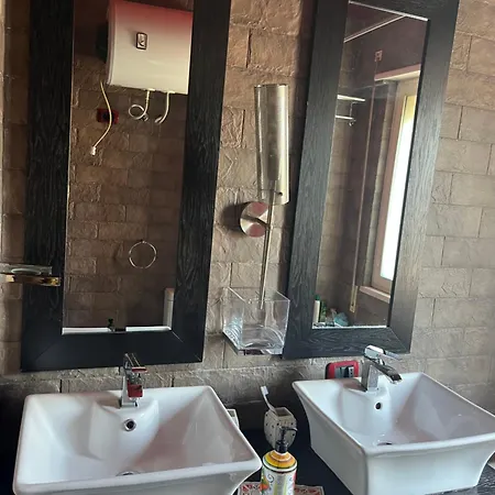 아파트호텔 Livia 티라나