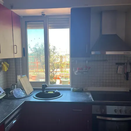 Livia 아파트호텔 *