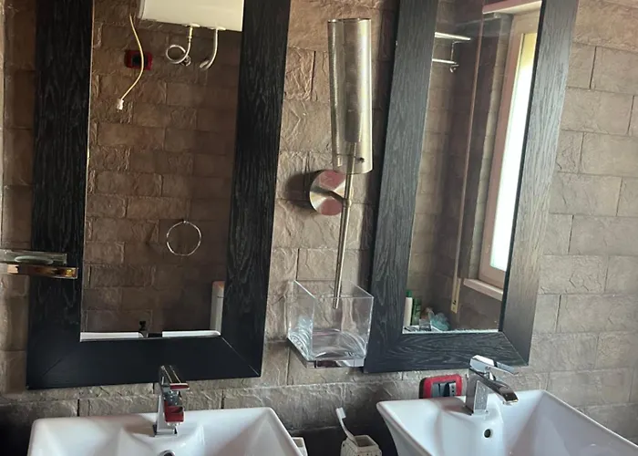 公寓式酒店 Livia 地拉那